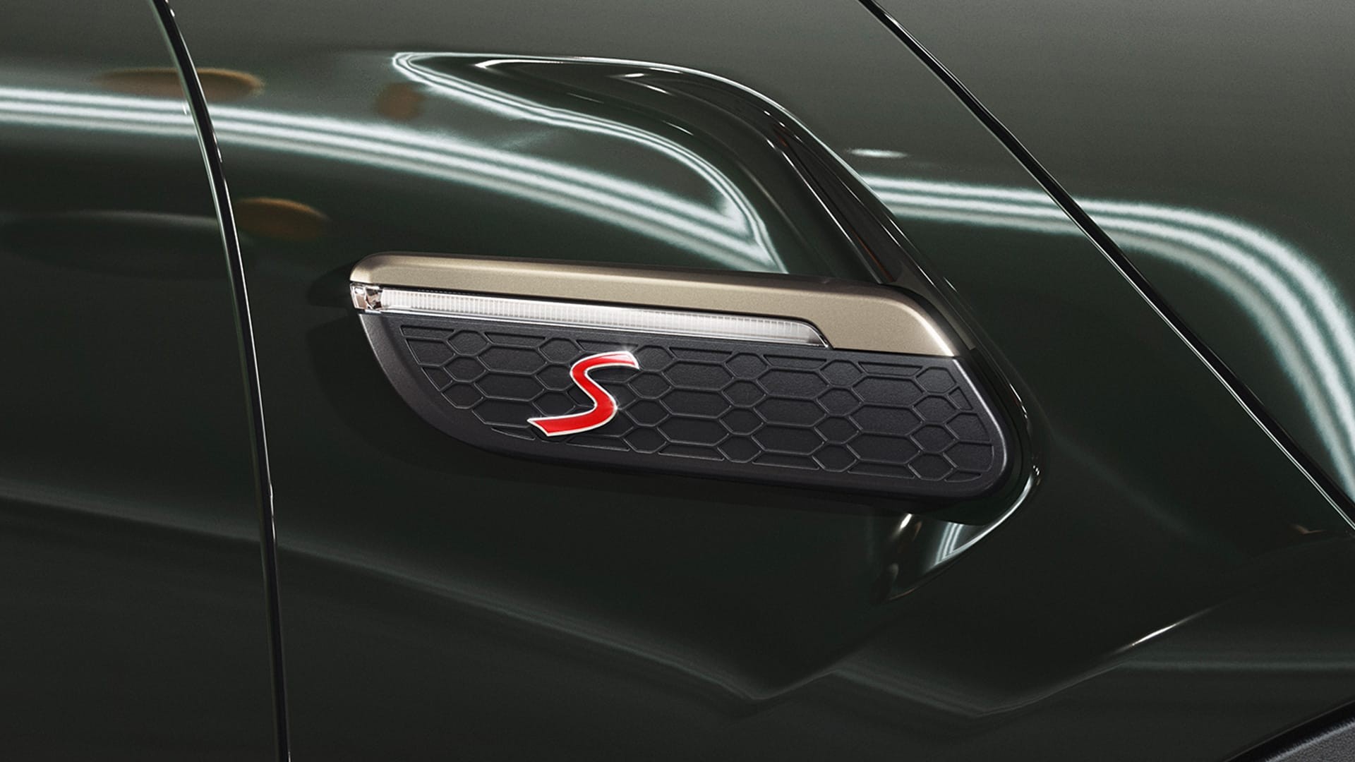 MINI Resolute Edition – side scuttles –  Resolute Bronze